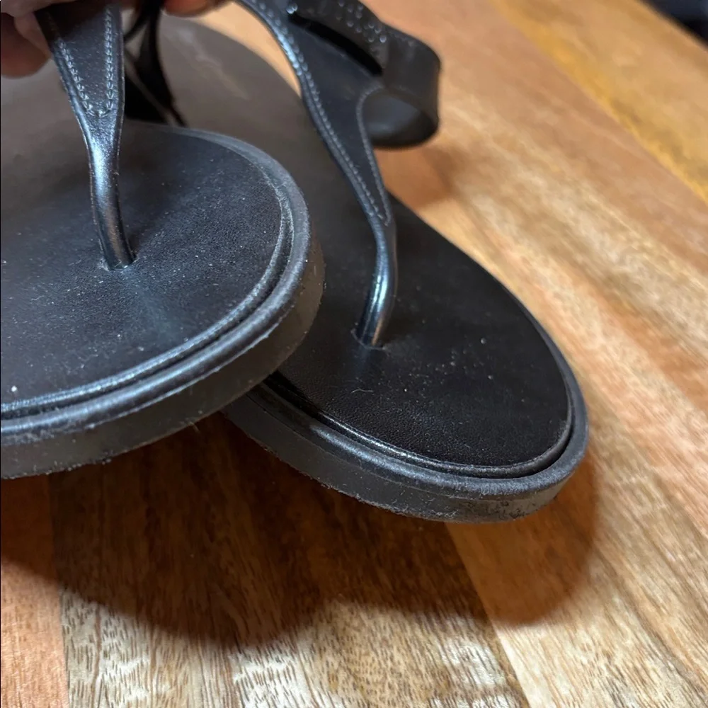 Juicy Couture Black ManMade Seneca Thong Flip Flop Size 10